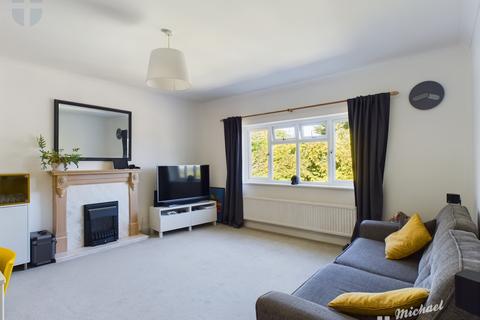 2 bedroom flat to rent, Mundys Farm, Aylesbury