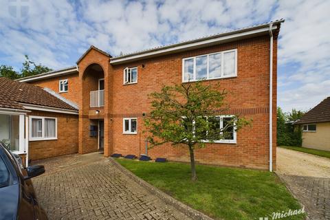 2 bedroom flat to rent, Mundys Farm, Southside