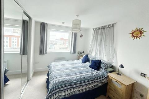 1 bedroom apartment for sale, The Canalside, Gunwharf Quays, Portsmouth