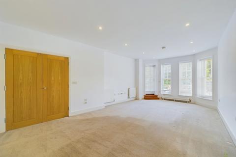 2 bedroom ground floor flat to rent, Wilberforce Court Holwood Estate, Westerham Road, Keston, Kent, BR2