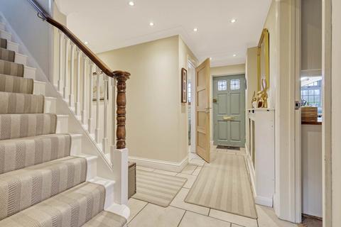 6 Cranmer Close, Billericay, CM12 0YQ