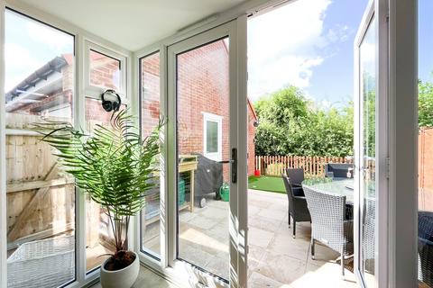 4 Chapperton Close, Westbury, BA13 3ZH
