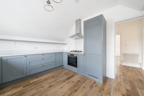 2 bedroom flat for sale, Central Thame,  Oxfordshire,  OX9