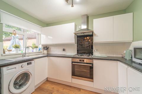 3 bedroom end of terrace house for sale, Landau Close, Undy, NP26