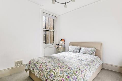 3 bedroom apartment for sale, Morshead Road, London