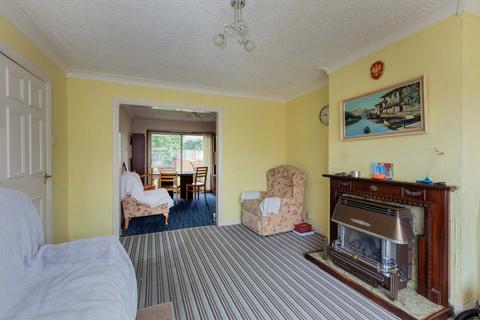 17 Radcot Avenue, Slough, SL3 8EJ
