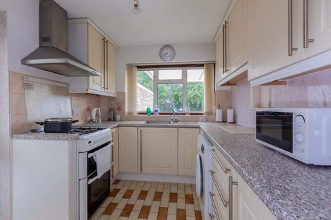 17 Radcot Avenue, Slough, SL3 8EJ