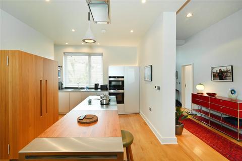 3 bedroom apartment for sale, Manchester Road, Isle Of Dogs, London, E14