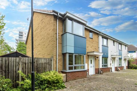 3 bedroom end of terrace house for sale, The Groves, Bristol, BS13