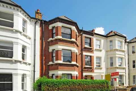 3 bedroom apartment to rent, Hackford Road Oval SW9