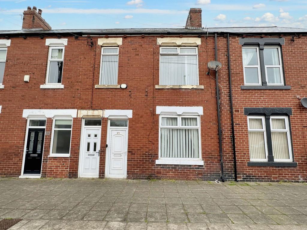 Hedworth Lane, Boldon Colliery, Tyne... 2 bed ground floor flat for