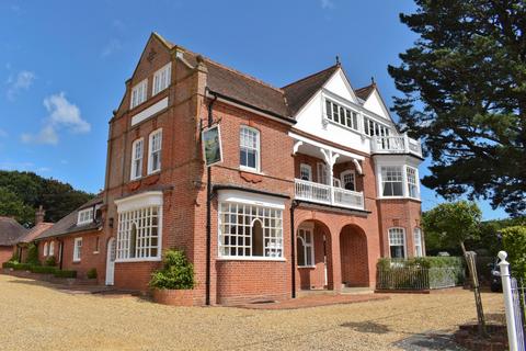 3 bedroom penthouse for sale, 5 Forest Heath House, Station Road, Sway, Lymington, SO41