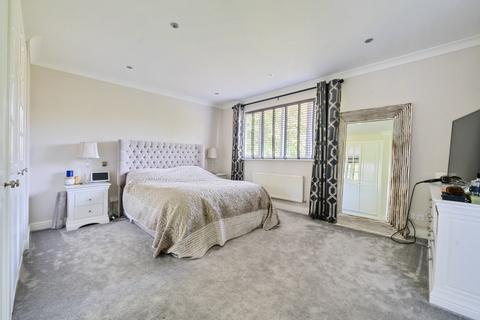 5 bedroom detached house for sale, Highlands Road, Fareham, Hampshire, PO16