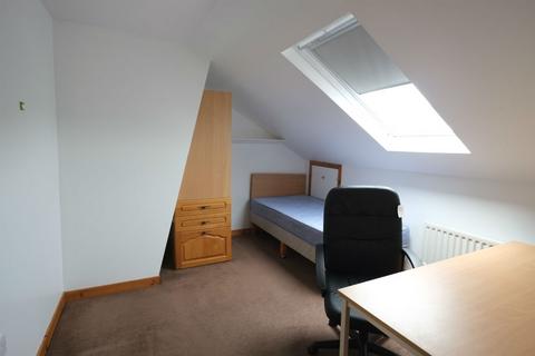 4 bedroom maisonette to rent, Wallace Street, Stirling FK8