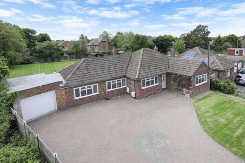 4 bedroom detached bungalow for sale, Foxgrove Road, Whitstable, CT5