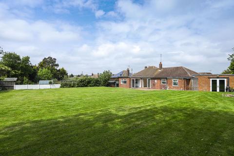 4 bedroom detached bungalow for sale, Foxgrove Road, Whitstable, CT5