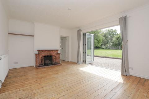 4 bedroom detached bungalow for sale, Foxgrove Road, Whitstable, CT5