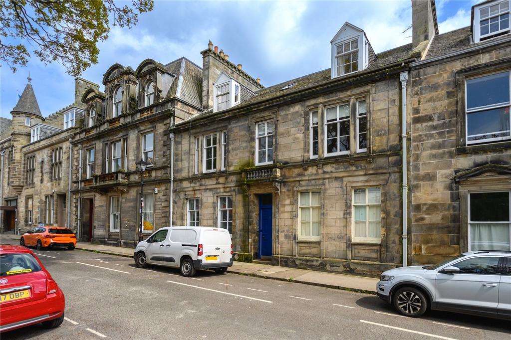 Queens Gardens, St. Andrews, Fife, KY16 3 bed apartment for sale £725,000