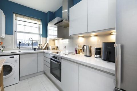 21 William Square, London, SE16 5XJ