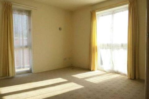 1 bedroom apartment to rent, Marie Davis Court, East Street, Reading, Berkshire, RG1