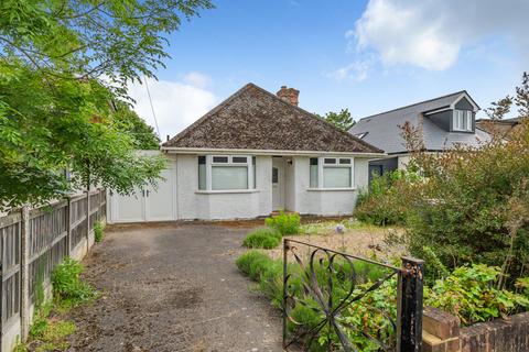 2 bedroom bungalow for sale, Woodwaye, Woodley, Reading