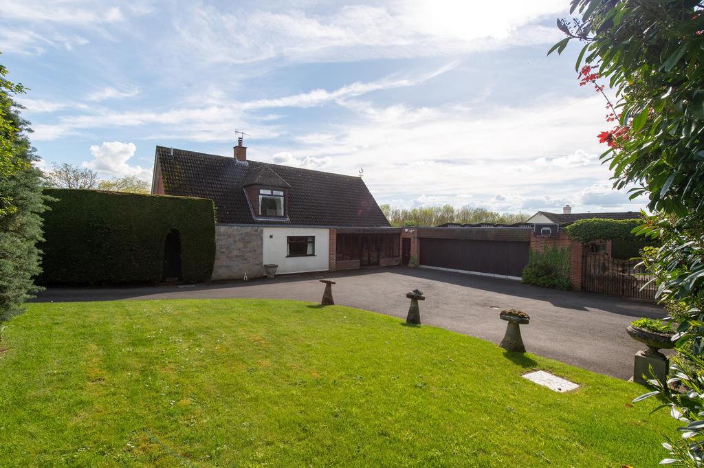 Chapel Lane, Wyre Piddle, Pershore... 4 bed detached house for sale £
