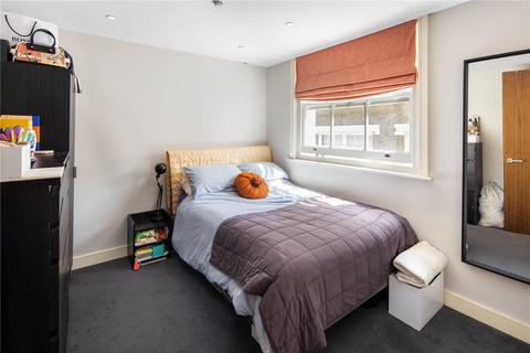 3 bedroom house for sale, Sylvester Road, Hackney, London, E8