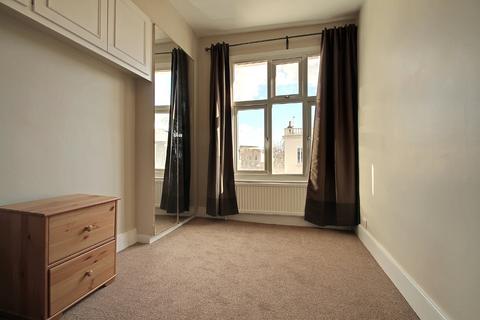 1 bedroom apartment to rent, Arthur Road, Holloway, London, N7