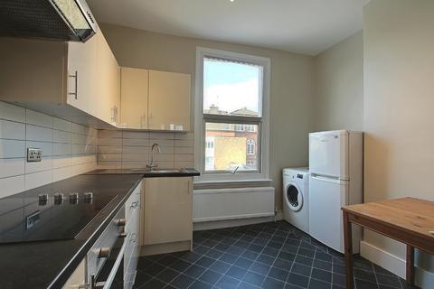 1 bedroom apartment to rent, Arthur Road, Holloway, London, N7