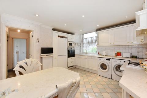 2 bedroom apartment for sale, Boydell Court, St John's Wood Park, London, NW8