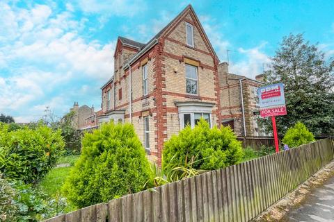 4 bedroom detached house for sale, Hotspur Road, Gainsborough, Lincolnshire, DN21