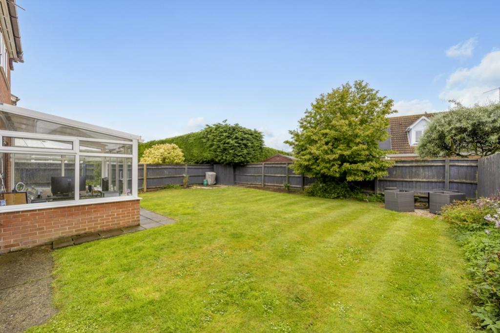 8 Tyler Crescent (Butterwick)-7