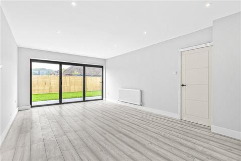 4 bedroom end of terrace house for sale, Addlestone, Surrey KT15