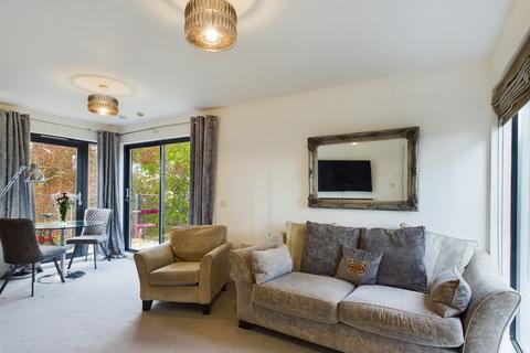 2 bedroom apartment for sale, Langley Road, Watford