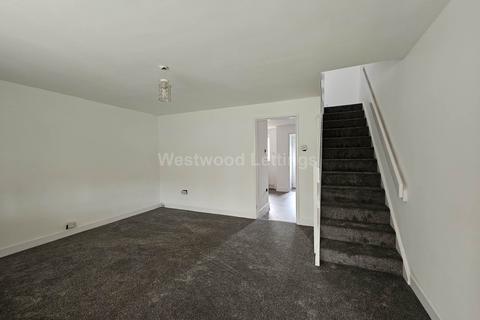 3 bedroom terraced house to rent, Wallbridge Drive, Leek