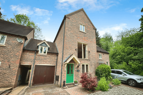 3 bedroom townhouse for sale, Waterloo Street, Telford TF8