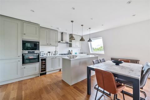 135 Brookside, East Barnet, Barnet, EN4 8TS