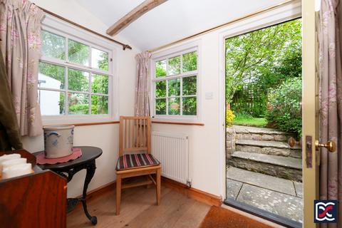 25 Bell Lane, Syresham, Brackley, NN13 5HP