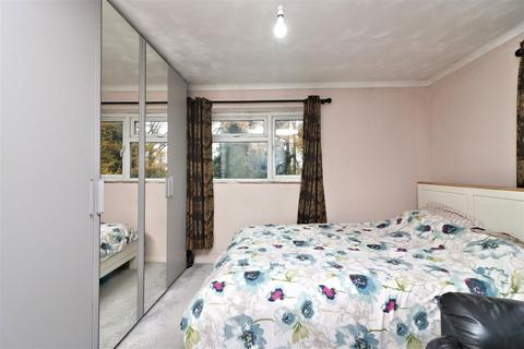 Flat, 72 Talbot Road, Hatfield, AL10 0QZ