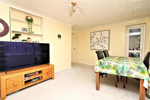 Flat, 72 Talbot Road, Hatfield, AL10 0QZ