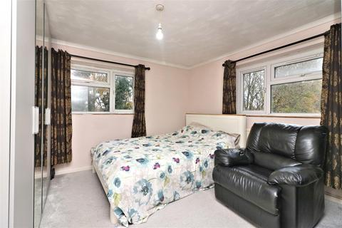 Flat, 72 Talbot Road, Hatfield, AL10 0QZ