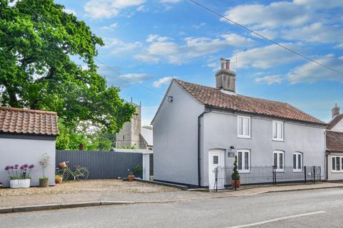2 bedroom cottage for sale, The Street, Lyng, Norwich
