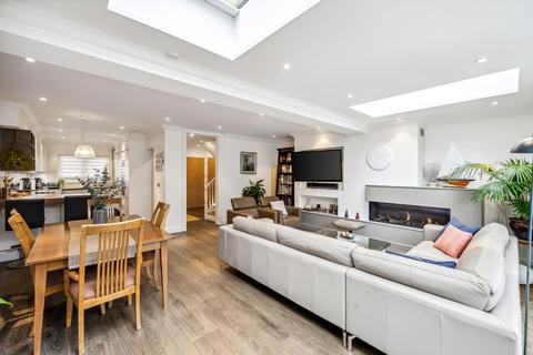 5 bedroom terraced house to rent, Alba Mews, Revelstoke Road, Wimbledon, London, SW18