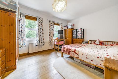 20 Rowden Road, Beckenham, BR3 4NA