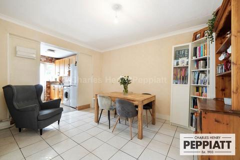 3 bedroom semi-detached house for sale, Petersfield Close, Edmonton, N18