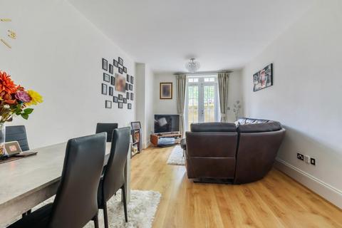 2 bedroom flat for sale, New Southgate,  London,  N11