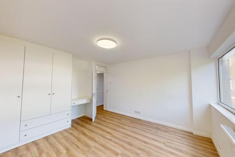 2 bedroom apartment to rent, Shakespeare House, High Street, London, N14