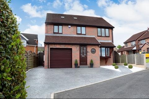 4 bedroom detached house for sale, Ludham Gardens, Chesterfield, Derbyshire, S41