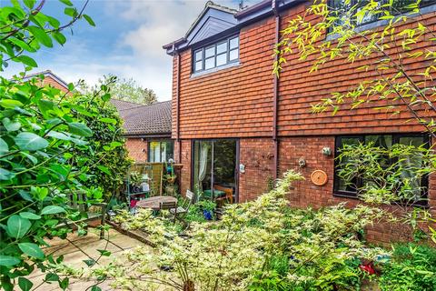 Main Road, Edenbridge, Kent, TN8