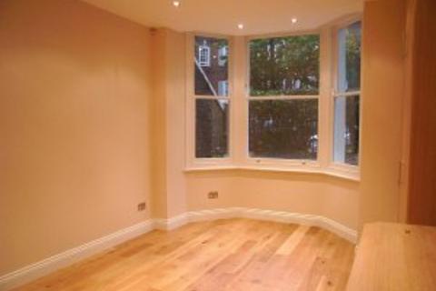 4 bedroom flat to rent, Pemberton Gardens, Archway